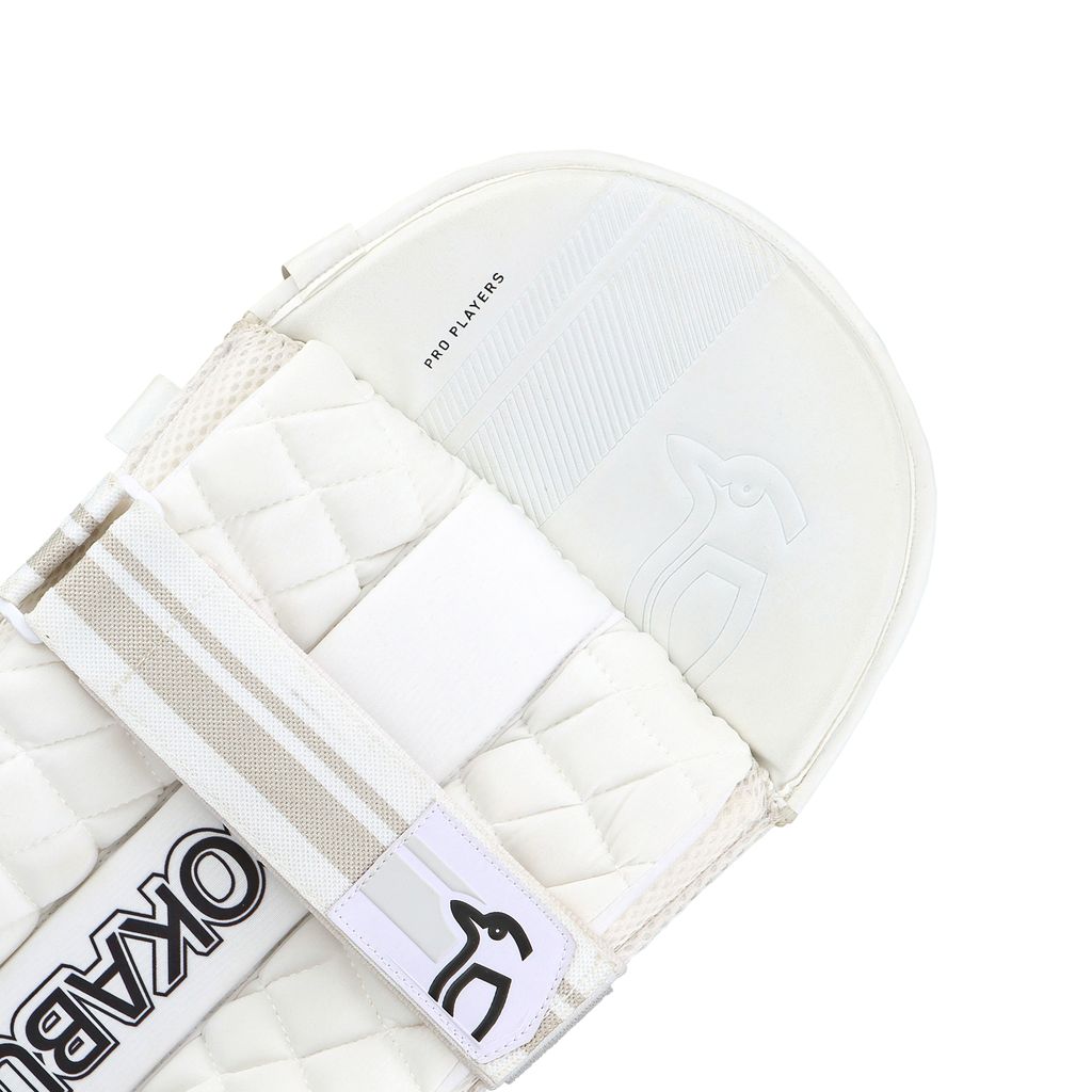 Kookaburra Pro Players WK Pads (25)